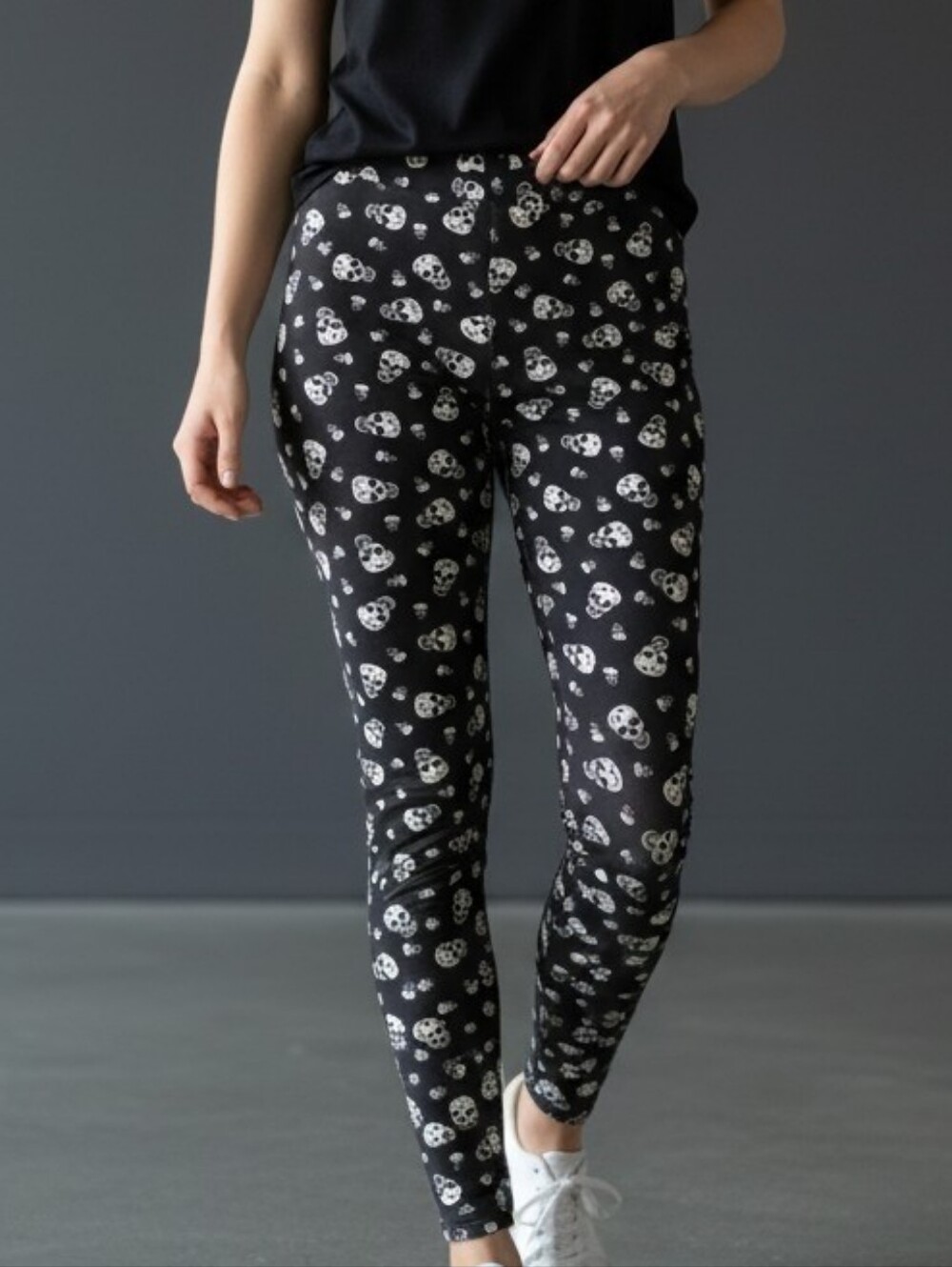 3/$30End Green Skull Print Leggings NWT Size Small (Runs Small) Halloween Goth